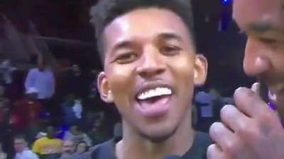 跟队记者：邓弗里斯因脚踝受伤可能缺阵至12月中旬左右（队记：邓弗里斯脚踝受伤，或缺阵至12月中旬左右）