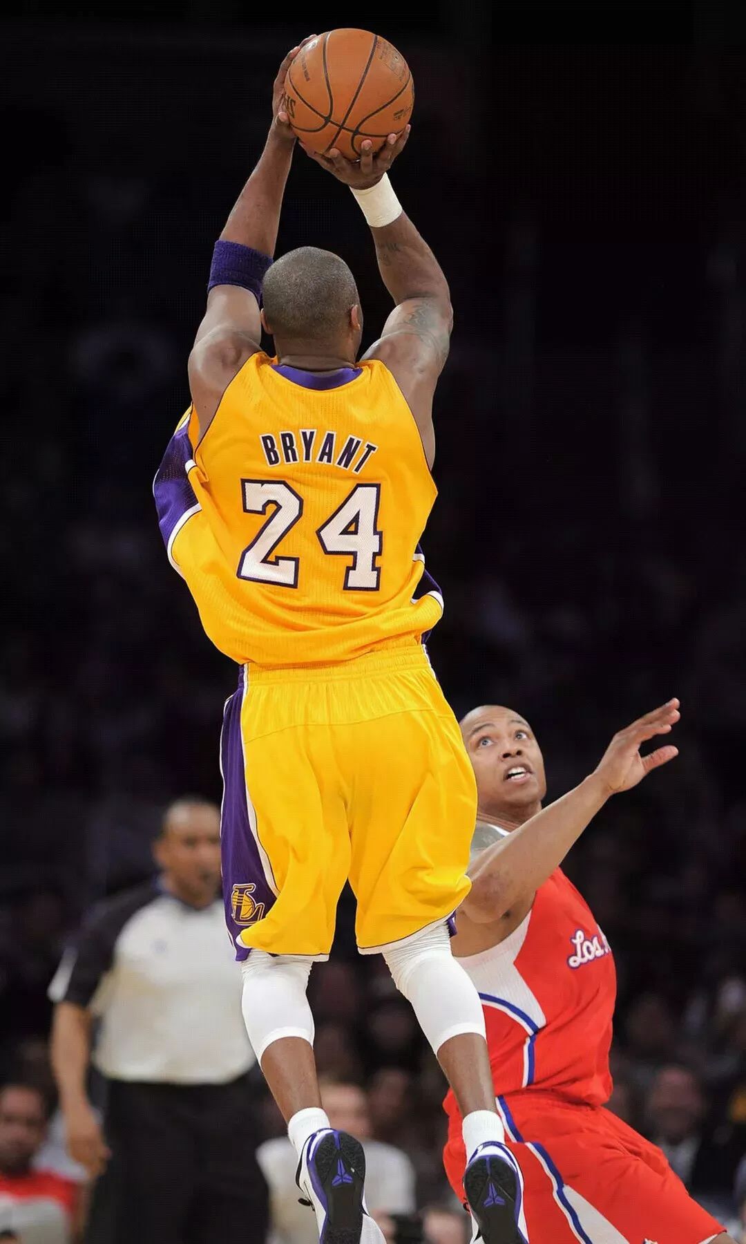 被翻盘，冰岛80分钟后被乌克兰打入两球，连续两届无缘世界杯（终场前遭逆转：乌克兰80分钟后连进两球，冰岛连续两届无缘世界杯）