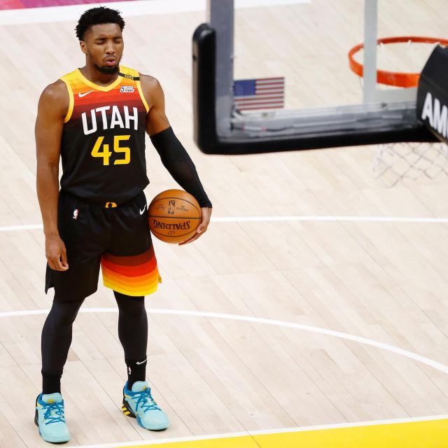 NBA每日最佳：哈登55分闪耀全场、威少助国王掀翻掘金（NBA今日之星：哈登轰下55分统治赛场，威少助力国王力克掘金）