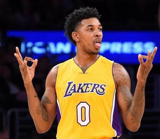 瓦塞尔谈输给骑士：骑士几乎每次都在禁区里完成终结&所有人都有责任（瓦塞尔谈不敌骑士：对手几乎次次禁区终结，全队都有责任）