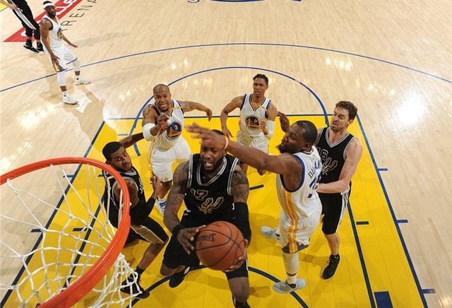 历年中超本土最佳射手：王钰栋11球上榜，武磊8次断层领先（中超历届本土最佳射手盘点：王钰栋11球入列，武磊8次遥遥领先）